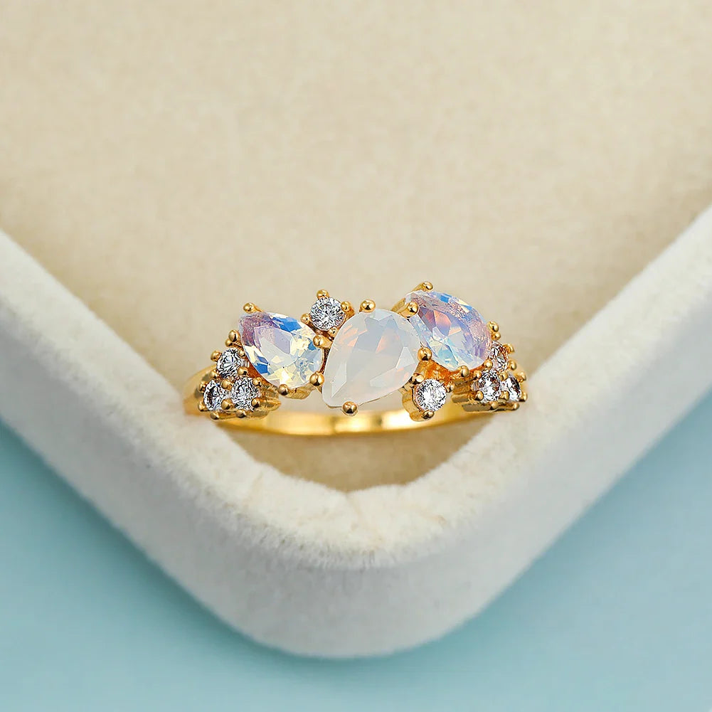 Anillo de Luna Radiante